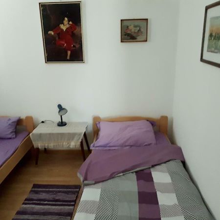 Apartman Fox Apartment Pirovac Ngoại thất bức ảnh