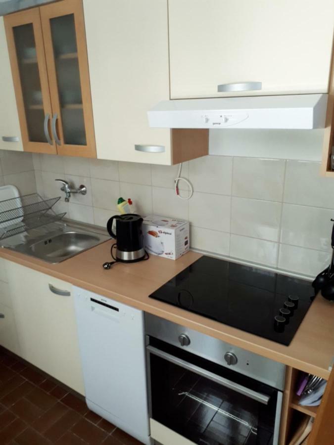 Apartman Fox Apartment Pirovac Ngoại thất bức ảnh